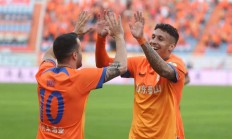 bsports体育-全神贯注：亚洲足球决赛激战即将打响